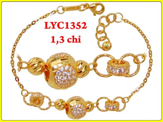 LYC1352642