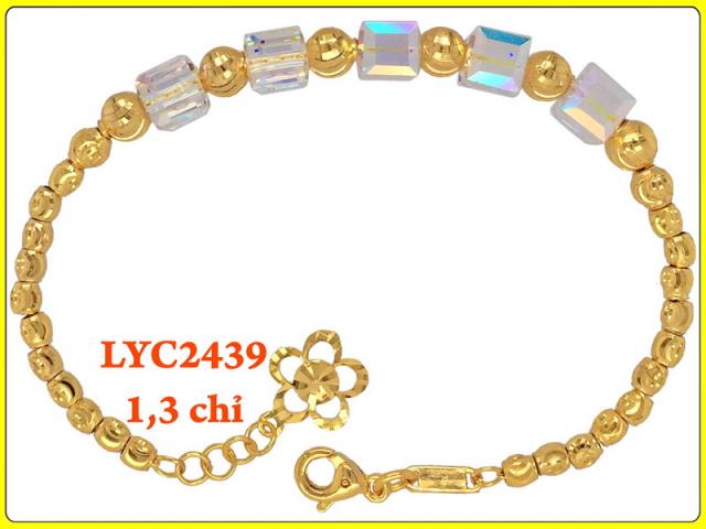 LYC2439715